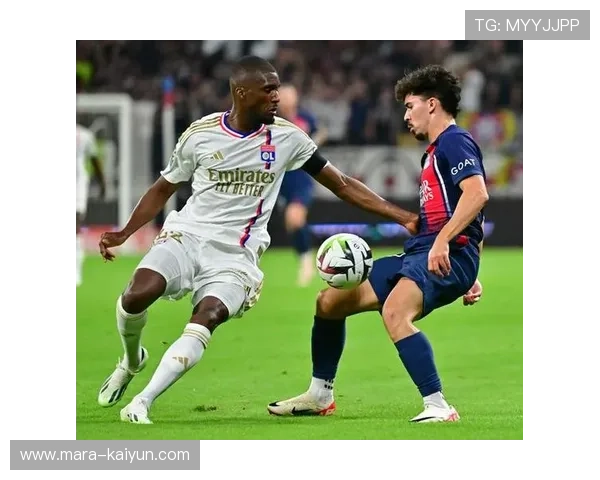 尼斯主帅或采取防守反击策略，利用主场气势限制马赛